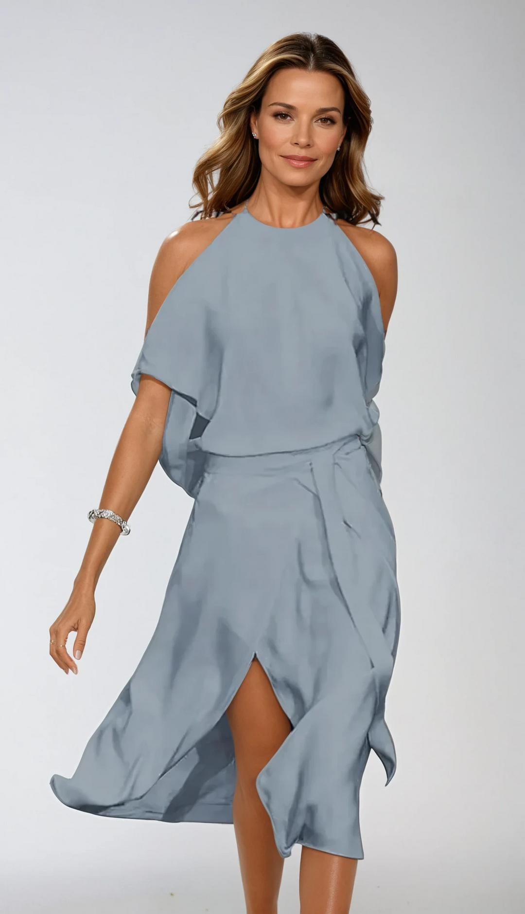 Donna | Modern dress with trendy necklines