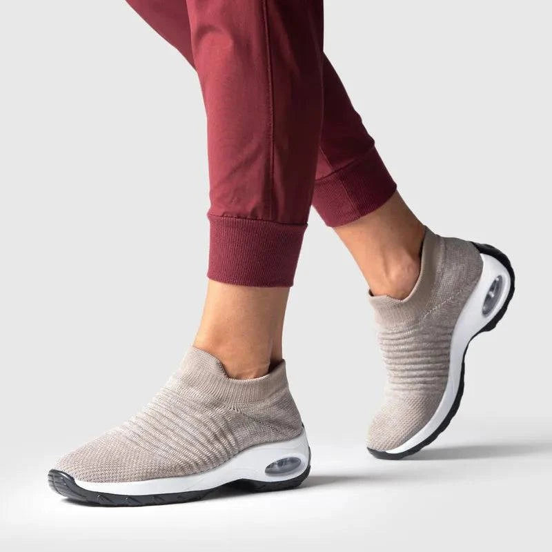 Emma & Rose Cape Town Phaedra™ orthopaedic comfort trainers with supportive design and breathable mesh, ideal for everyday wear.