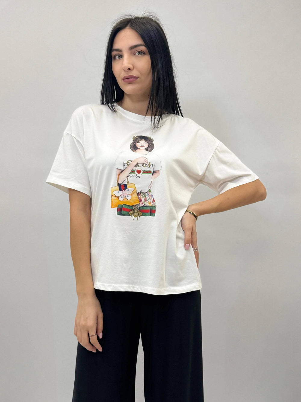 Emma & Rose Cape Town Sanne™ printed oversized T-shirt in maglieria, featuring bold graphic design and relaxed fit.