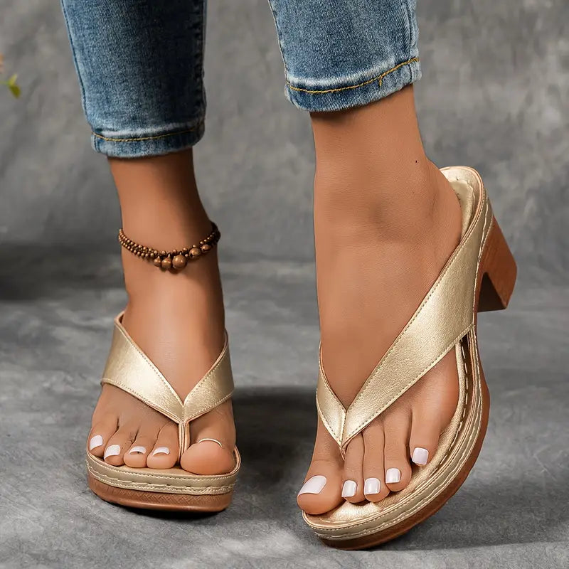 Inés | Orthopaedic sandals with low heel and open straps