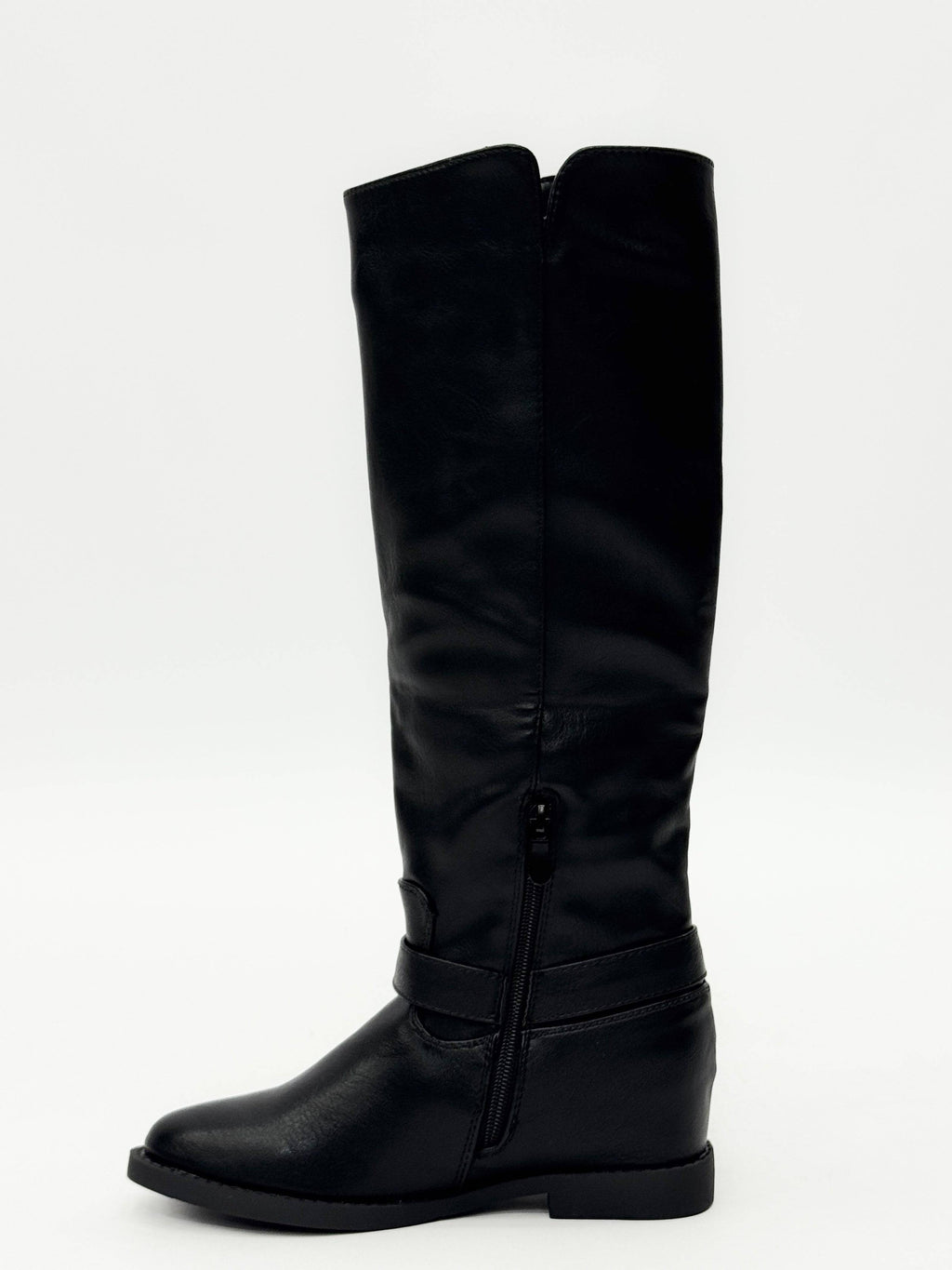 Emma & Rose Cape Town Ximena™ rider boot, stylish leather ankle boot with buckle details and low heel on a neutral background.