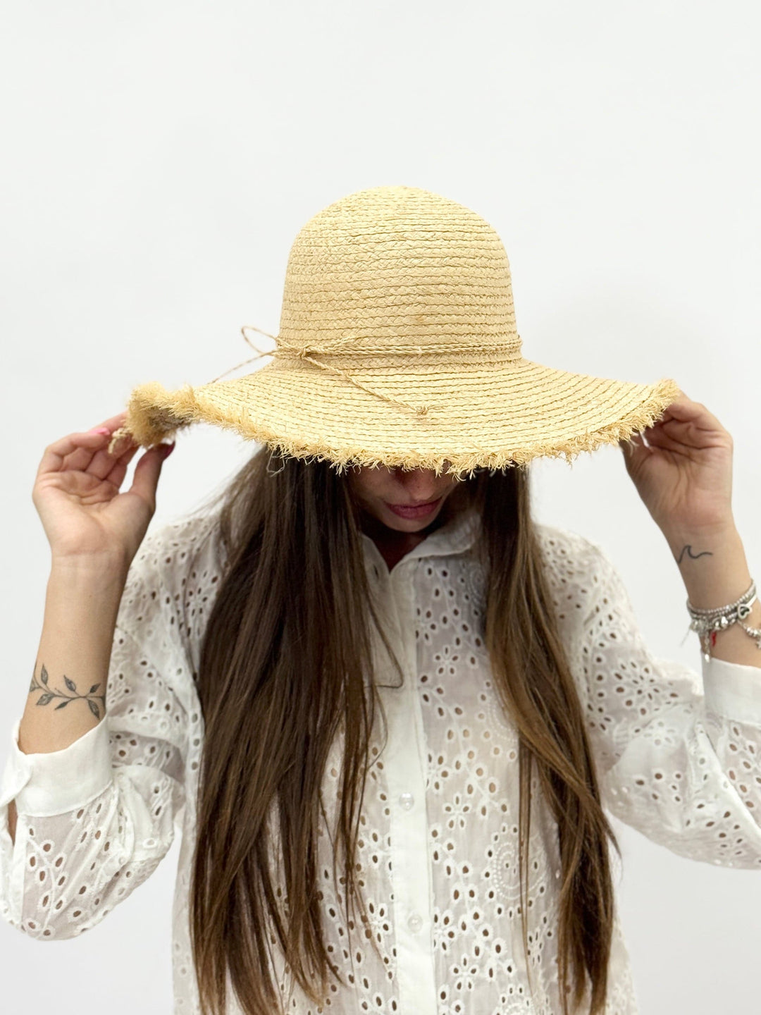 Emma & Rose Cape Town Zoë™ premium straw hat, stylish wide-brim accessory with woven straw design and neutral color.