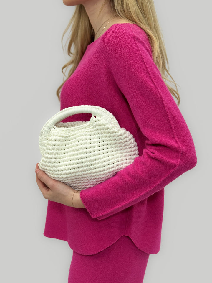 Lieke™ crochet bag by Emma & Rose Cape Town, artisan crafted borse with intricate crochet design, beige color, natural texture.