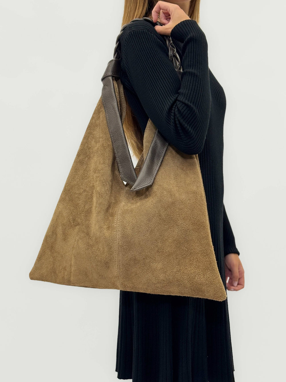 Genuine Italy Romy™ hobo bag by Emma & Rose Cape Town, soft leather with adjustable shoulder strap and stylish design.