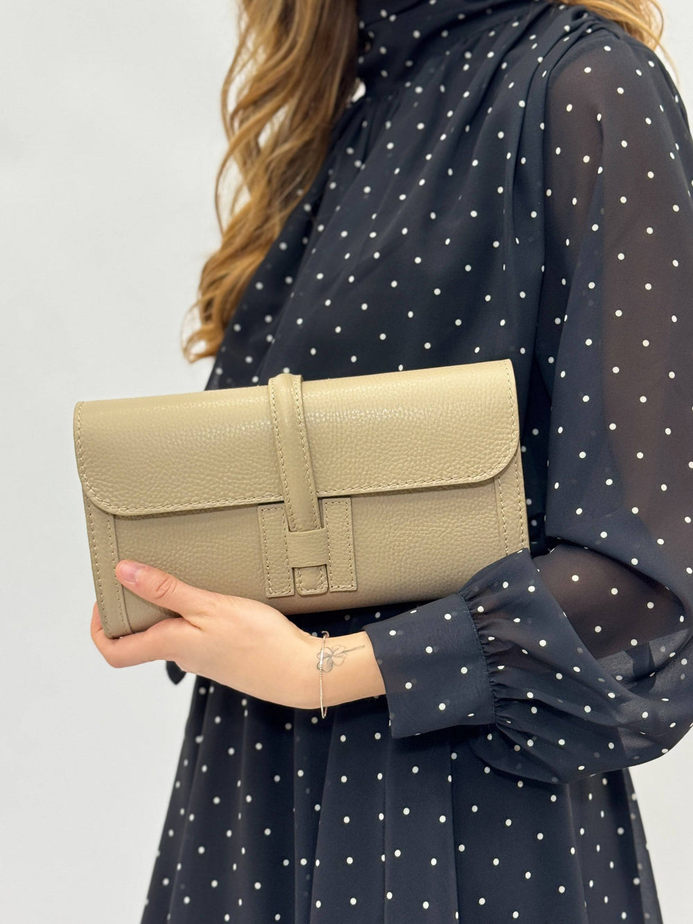 Elegant Emma & Rose Cape Town Anke™ bag in soft luxurious fabrics, showcasing stylish design and craftsmanship.