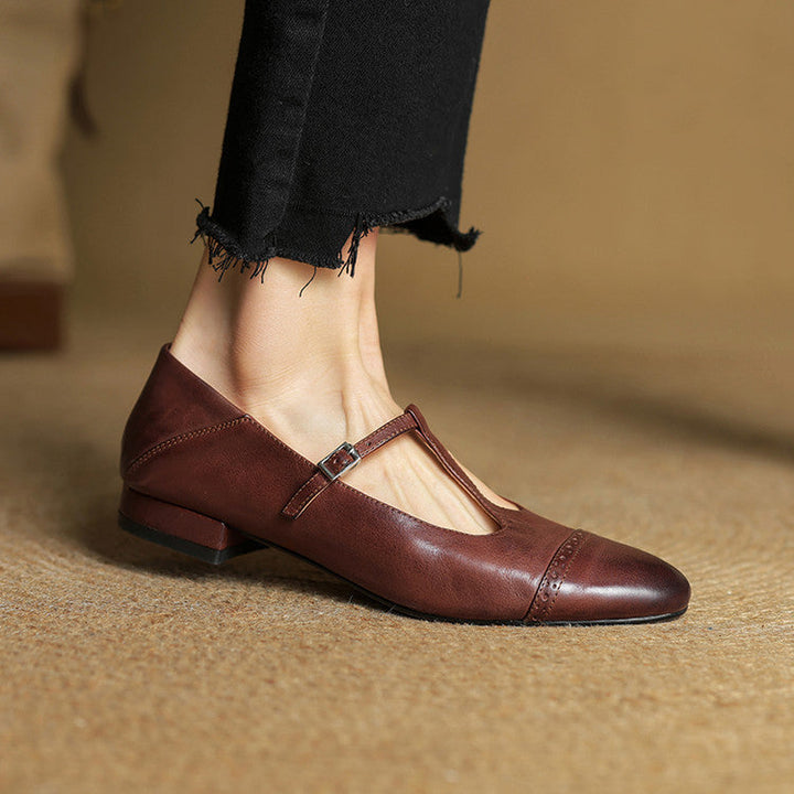 Reiten - Elegant T-Strap Leather Flats