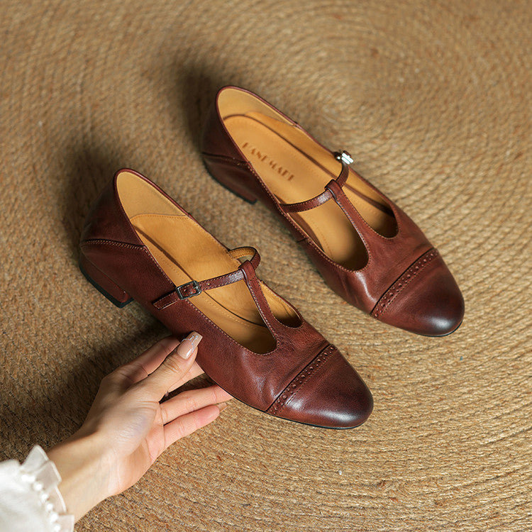 Reiten - Elegant T-Strap Leather Flats