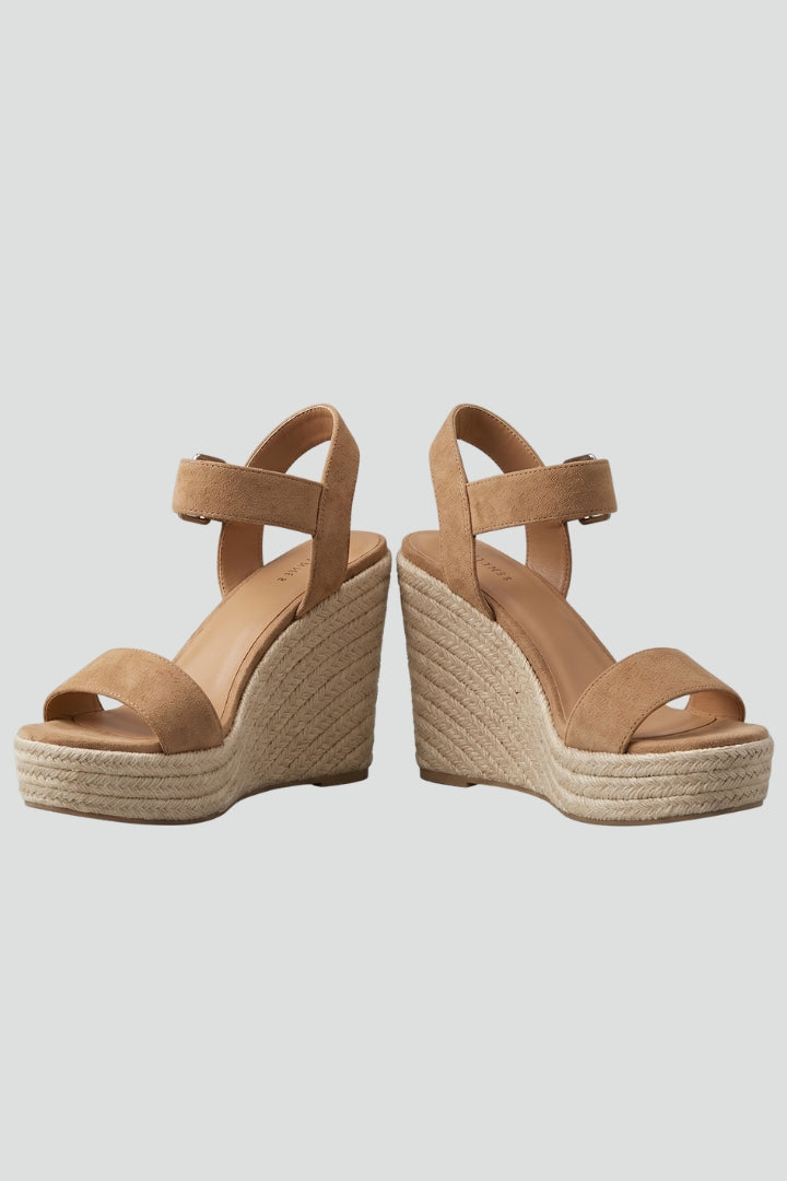 Women's Sandals with Wedge Sole and Buckle Fastening
