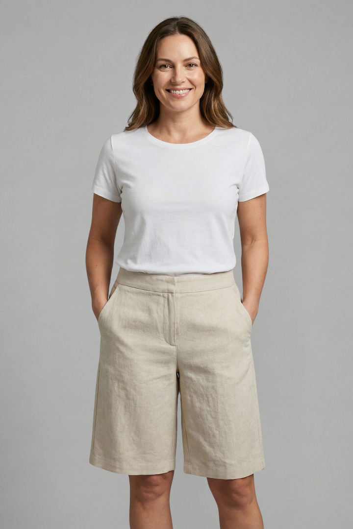 Women’s Shorts with Elastic Waistband and Side Pockets