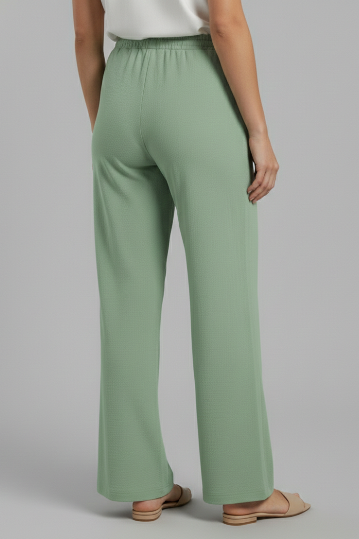 Women’s Trousers with Elastic Waist and Side Pockets