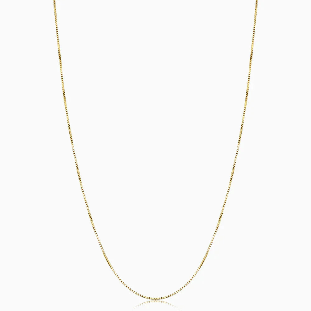 Emma & Rose Cape Town Clarionne™ 18K gold necklace featuring delicate chain and elegant design.