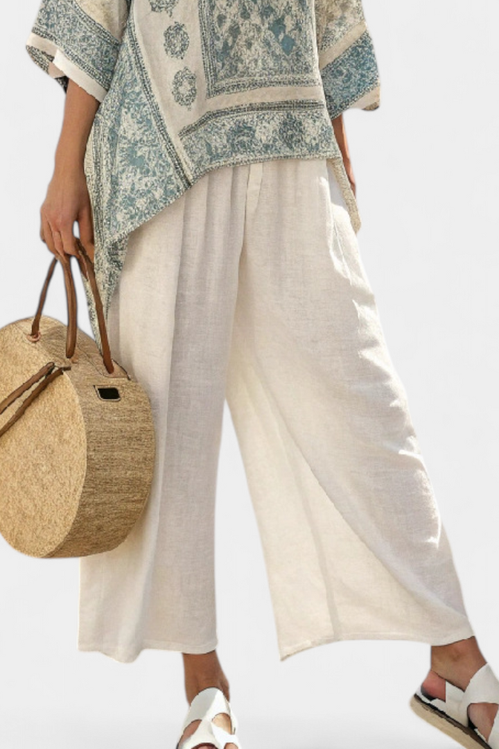Quinley | Comfortable Printed Blouse & Wide-Leg White Pants